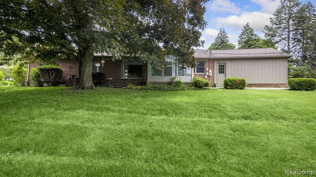 4845 Keithdale Lane, Bloomfield Hills, MI 48302