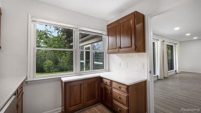 4845 Keithdale Lane, Bloomfield Hills, MI 48302
