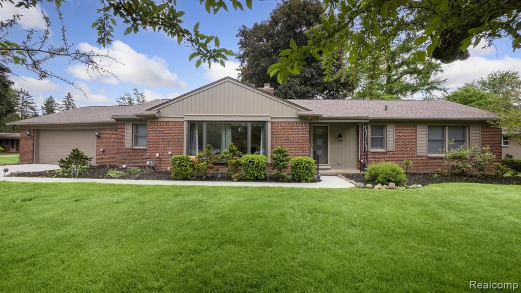 4845 Keithdale Lane, Bloomfield Hills, MI 48302
