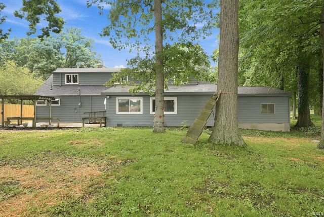 18111 Faylor Drive, Huntertown, IN 46748