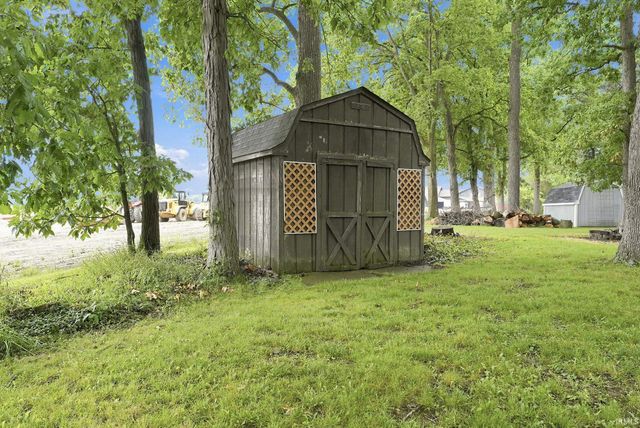 18111 Faylor Drive, Huntertown, IN 46748