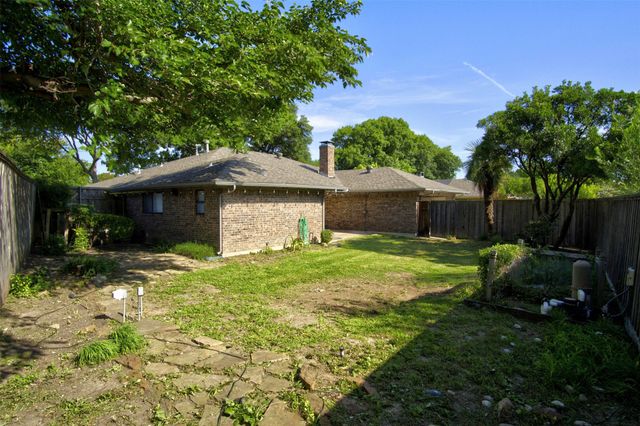 2460 Winterstone Drive, Plano, TX 75023