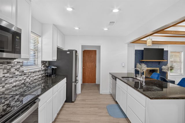 2460 Winterstone Drive, Plano, TX 75023