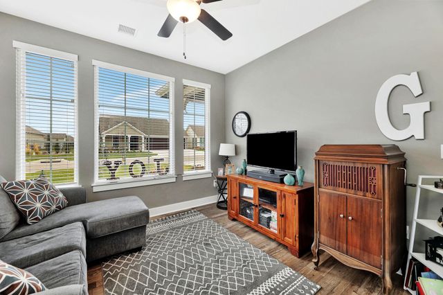 724 E Park Place, Andover, KS 67002
