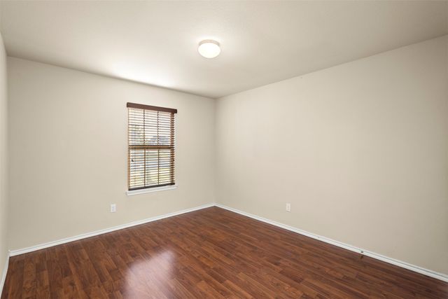 1547 Meadowlake Drive, Waxahachie, TX 75165