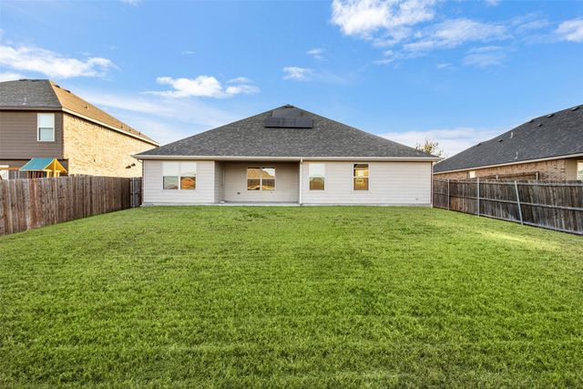 1547 Meadowlake Drive, Waxahachie, TX 75165