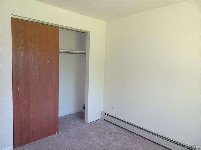 133 - 135 Tuller Road 133, Cicero, NY 13212