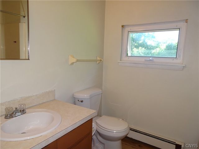 133 - 135 Tuller Road 133, Cicero, NY 13212