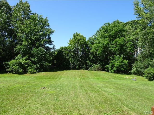 133 - 135 Tuller Road 133, Cicero, NY 13212