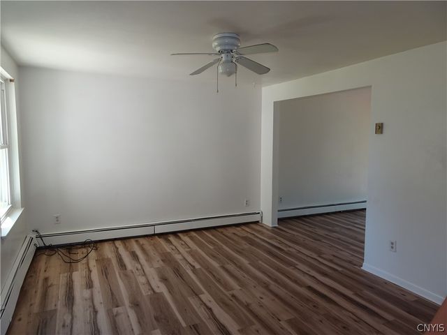 133 - 135 Tuller Road 133, Cicero, NY 13212