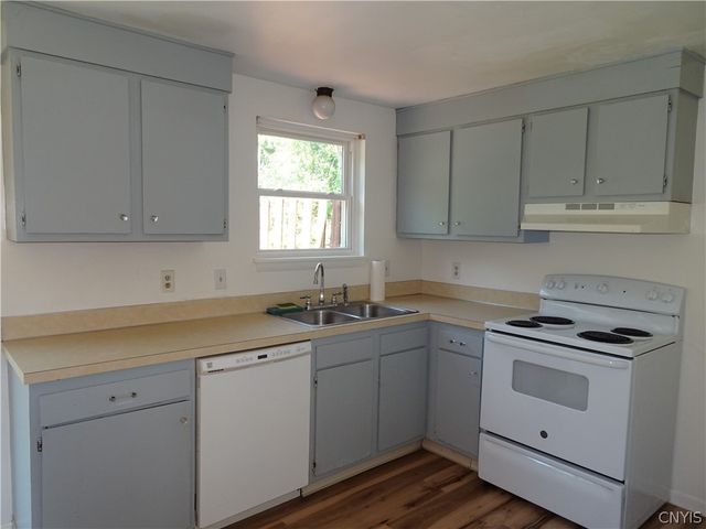 133 - 135 Tuller Road 133, Cicero, NY 13212