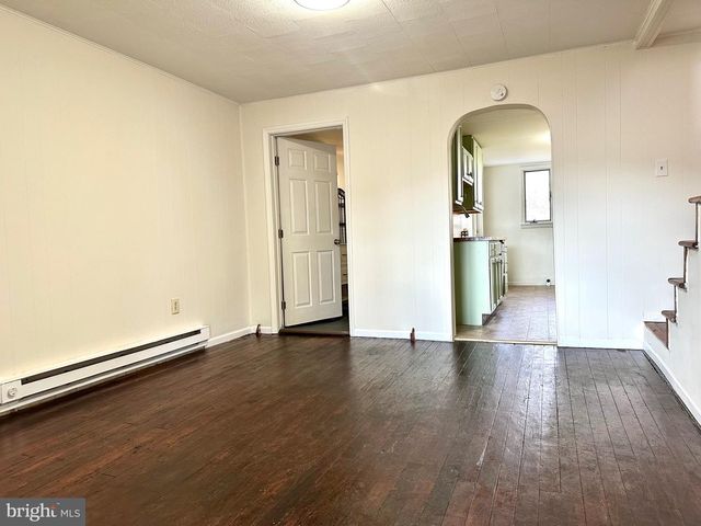 16 SPRUCE ST, Branchdale, PA 17923