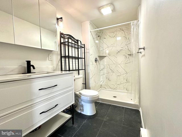 16 SPRUCE ST, Branchdale, PA 17923