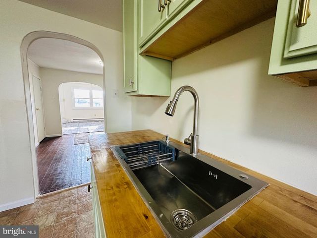 16 SPRUCE ST, Branchdale, PA 17923