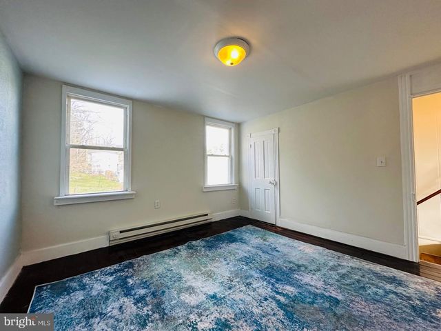 16 SPRUCE ST, Branchdale, PA 17923