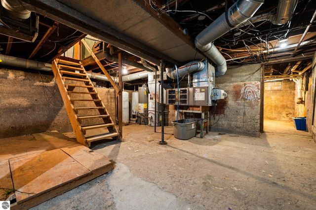 1663 County Road 633, Grawn, MI 49637