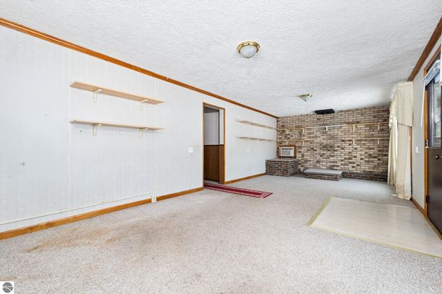 1663 County Road 633, Grawn, MI 49637