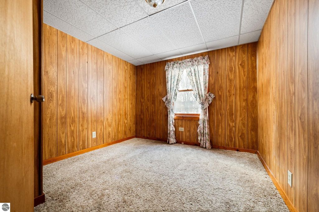 Image 18 of property listing at 1663 County Road 633, Grawn, MI 49637