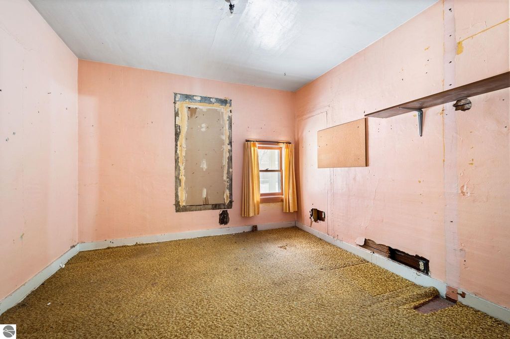 Image 22 of property listing at 1663 County Road 633, Grawn, MI 49637