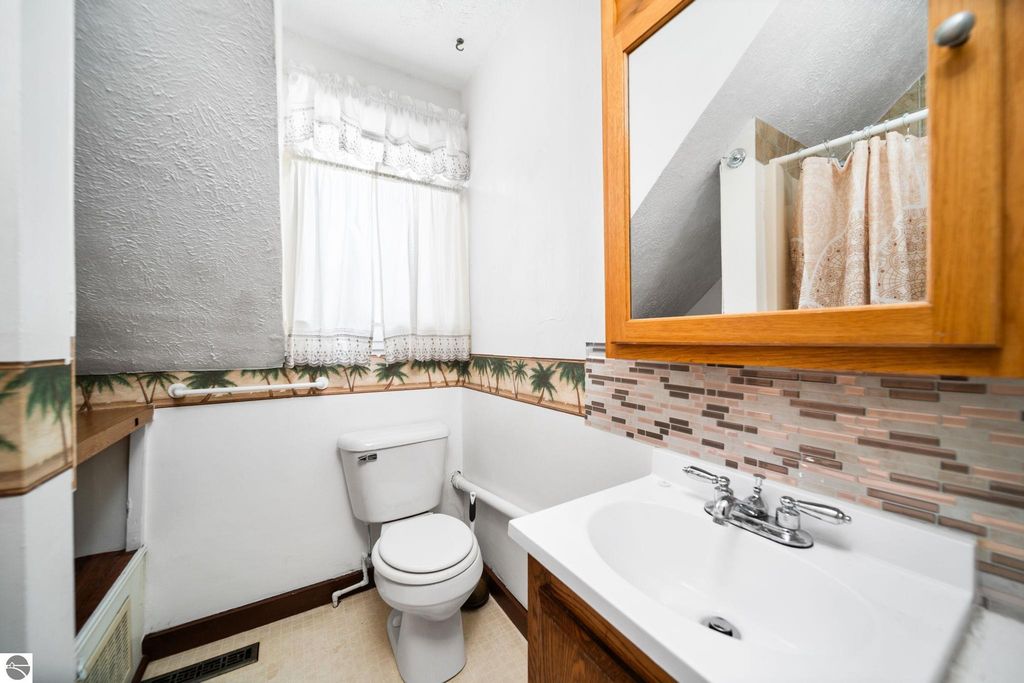 Image 26 of property listing at 1663 County Road 633, Grawn, MI 49637