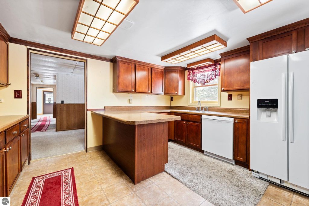 Image 9 of property listing at 1663 County Road 633, Grawn, MI 49637