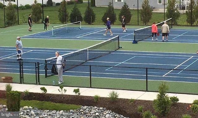 267 NOBLES POND XING, Dover, DE 19904