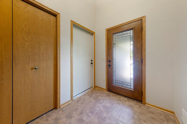 1820 Park Ridge Drive, Chaska, MN 55318