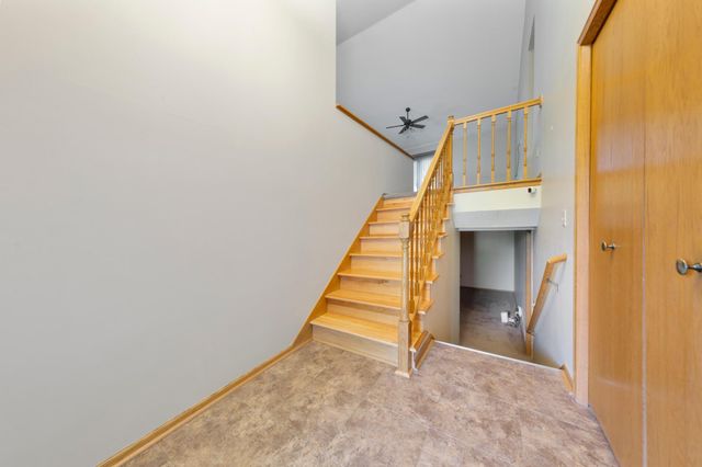 1820 Park Ridge Drive, Chaska, MN 55318