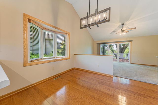 1820 Park Ridge Drive, Chaska, MN 55318