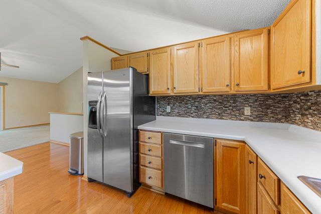 1820 Park Ridge Drive, Chaska, MN 55318