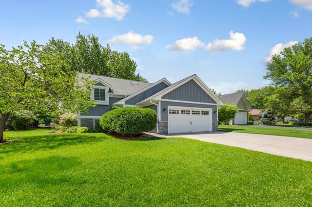 1820 Park Ridge Drive, Chaska, MN 55318