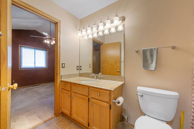 1820 Park Ridge Drive, Chaska, MN 55318