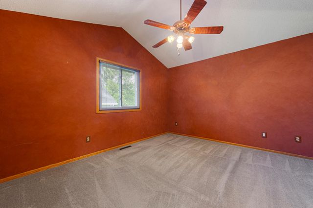 1820 Park Ridge Drive, Chaska, MN 55318