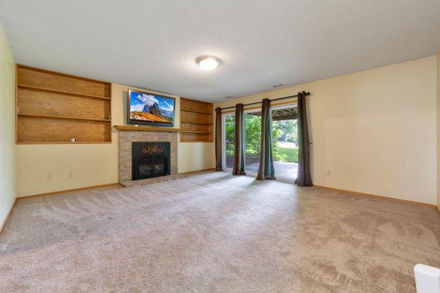 1820 Park Ridge Drive, Chaska, MN 55318