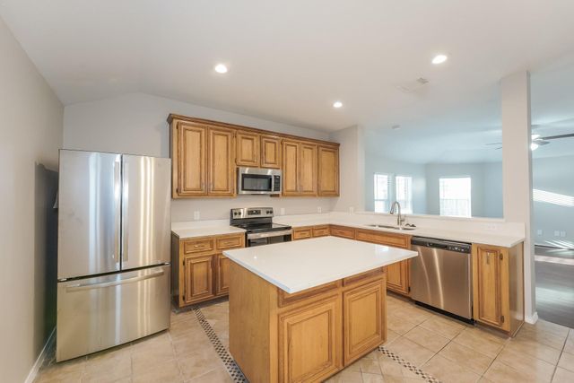3830 Lake Ballinger Lane, Richmond, TX 77406