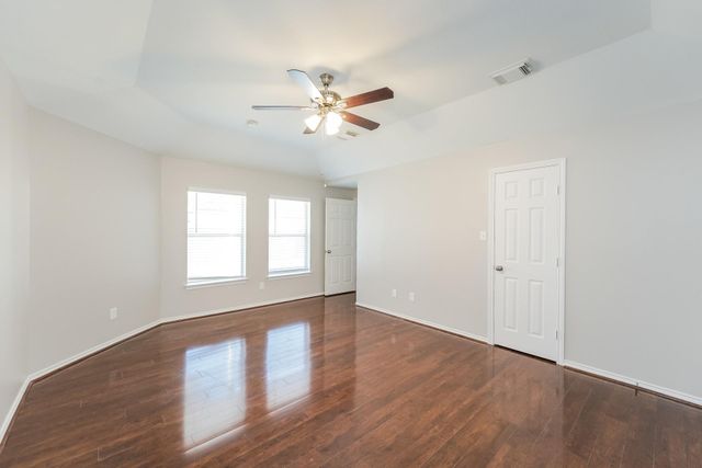 3830 Lake Ballinger Lane, Richmond, TX 77406