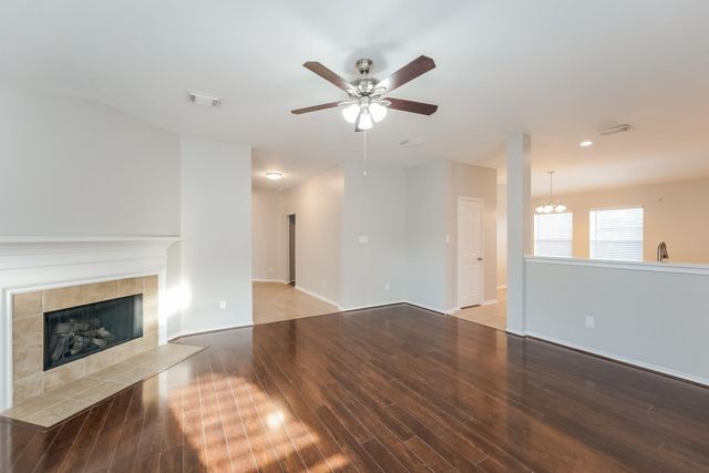 3830 Lake Ballinger Lane, Richmond, TX 77406