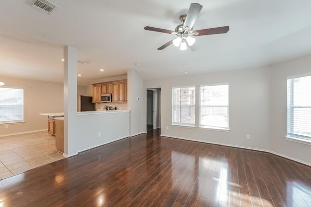 3830 Lake Ballinger Lane, Richmond, TX 77406