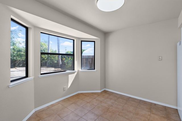 571 W Pat Drive, Clovis, CA 93612