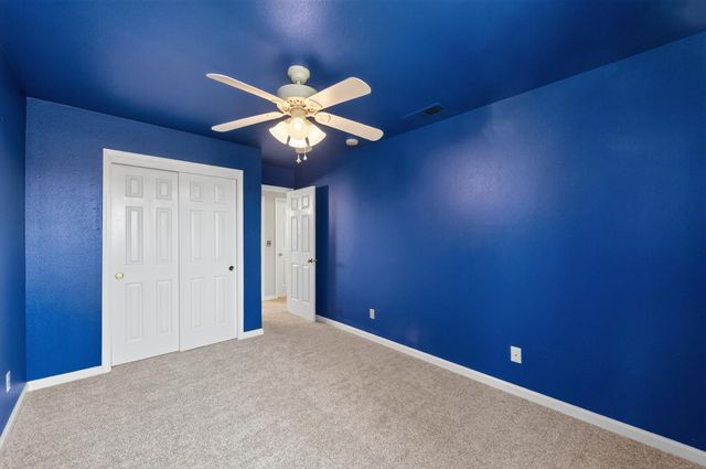 571 W Pat Drive, Clovis, CA 93612