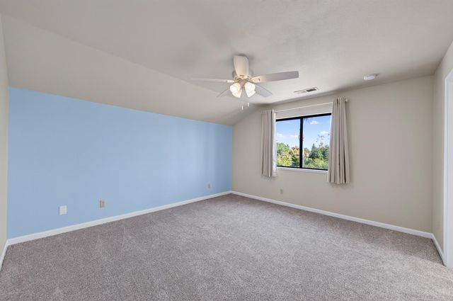 571 W Pat Drive, Clovis, CA 93612