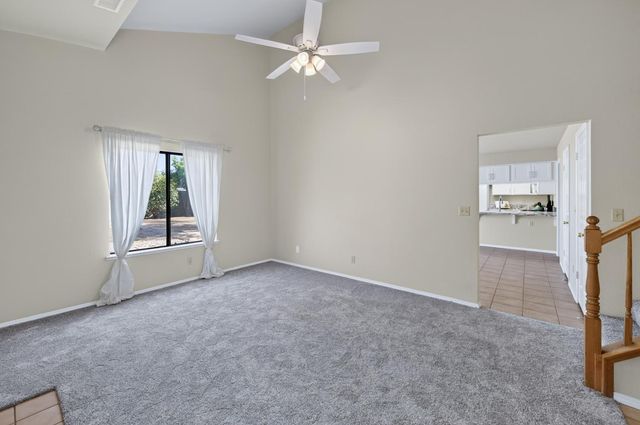 571 W Pat Drive, Clovis, CA 93612