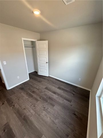 6611 NW Kathleen Street, Bentonville, AR 72713