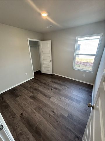 6611 NW Kathleen Street, Bentonville, AR 72713