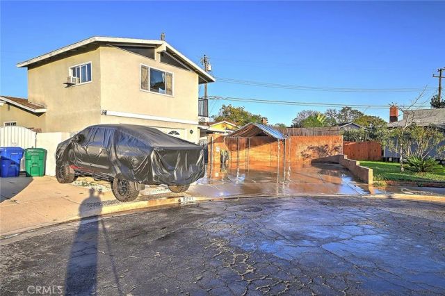 8297 E Carburton, Long Beach, CA 90808