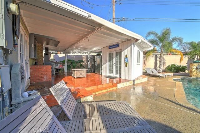 8297 E Carburton, Long Beach, CA 90808