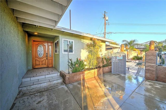 8297 E Carburton, Long Beach, CA 90808