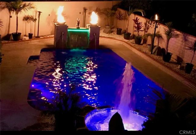 8297 E Carburton, Long Beach, CA 90808