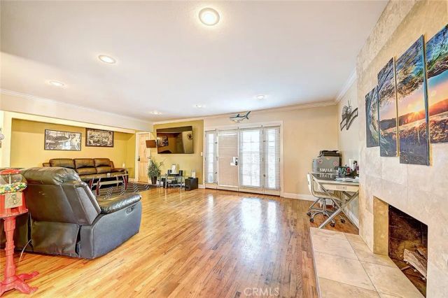 8297 E Carburton, Long Beach, CA 90808