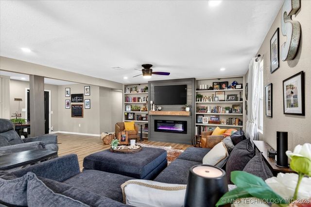 30485 S 4537 Road, Afton, OK 74331